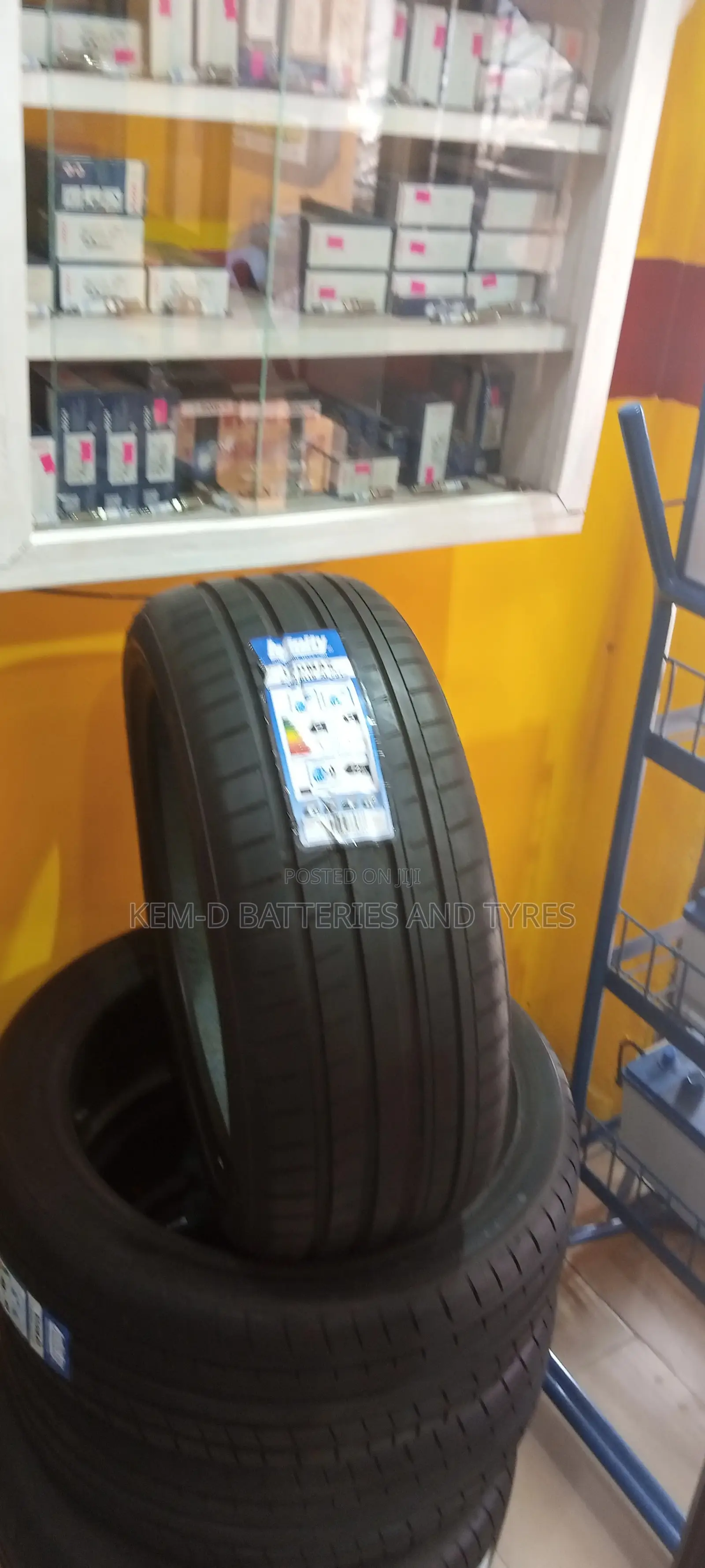 215/45r17 Brand New Tyre Tire