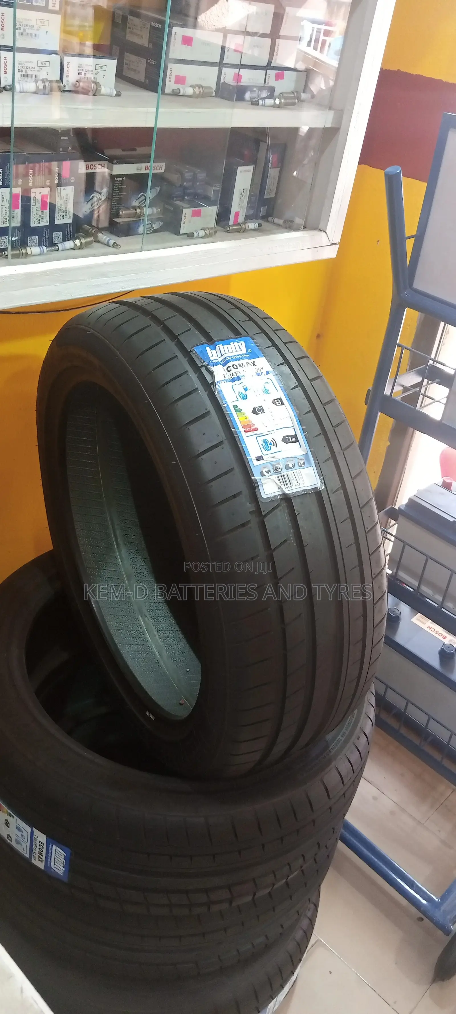 215/45r17 Brand New Tyre Tire