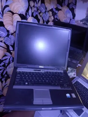 Laptop Dell Latitude 6430u 2GB Intel Core 2 Duo HDD 128GB