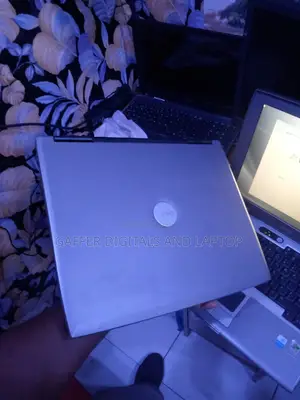 Laptop Dell Latitude 6430u 2GB Intel Core 2 Duo HDD 128GB