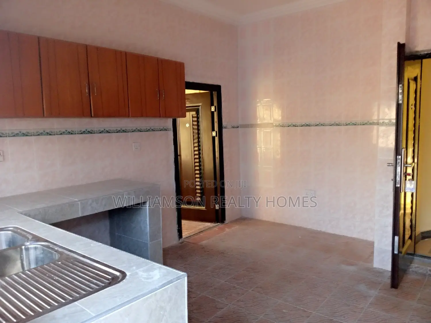 5bdrm House in Hfc Estate, Spintex for rent