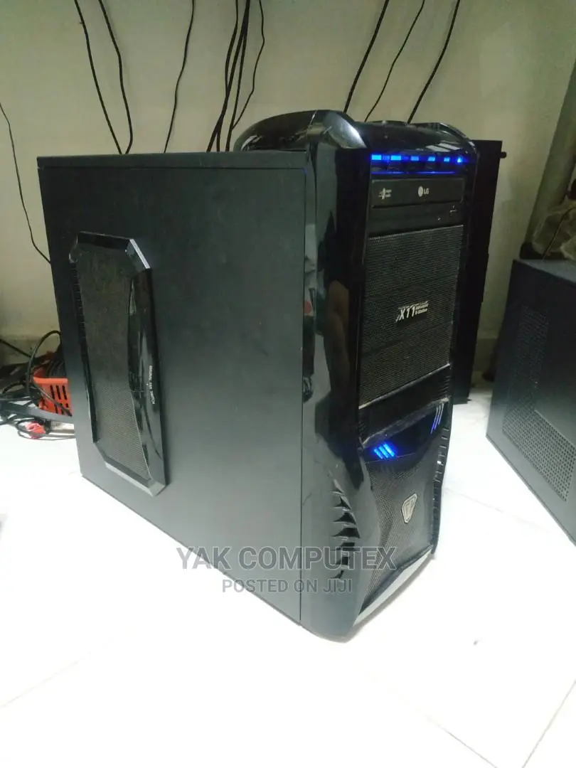 Desktop Computer Gigabyte GB-BNi7G4-950 8GB Intel Core I5 HDD 500GB