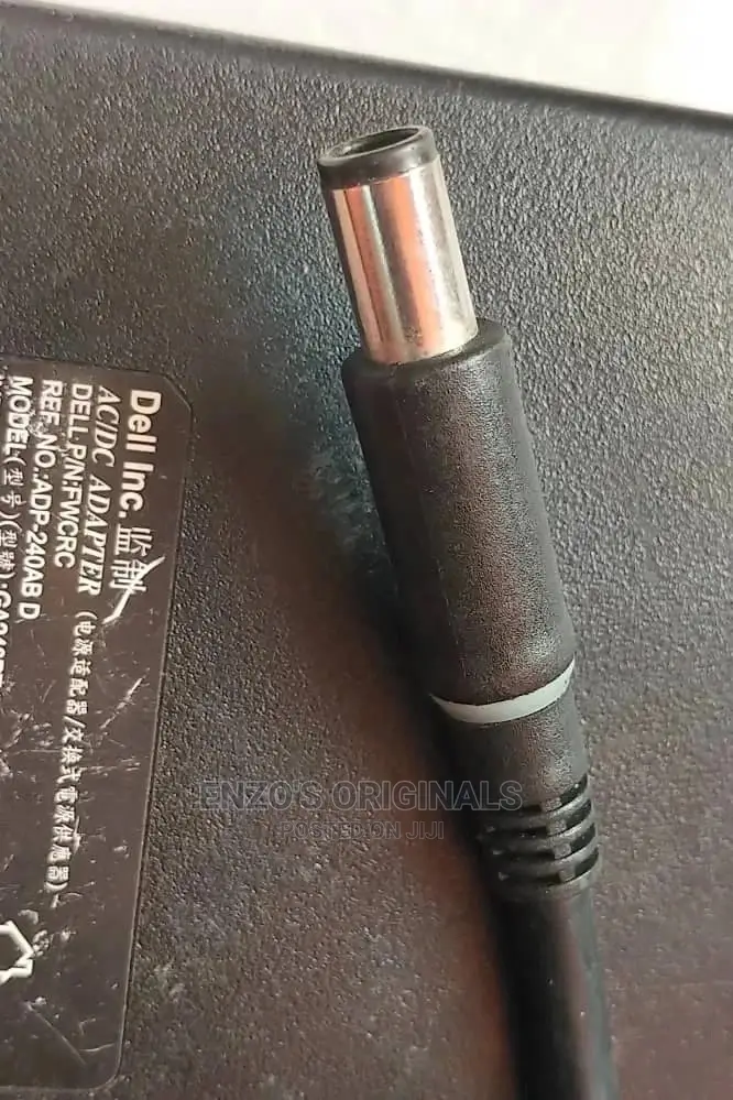 Dell Big Pin And Alienware 240wat Charger 19.5v 12.3a New
