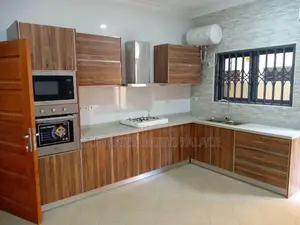 4bdrm House in East Legon for Rent