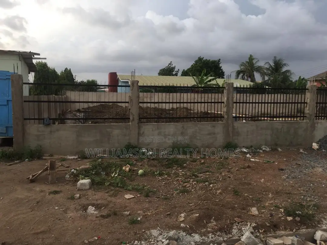 T.D.C. Land With a 2 Bedrms HSE on It 4sale,Spintex