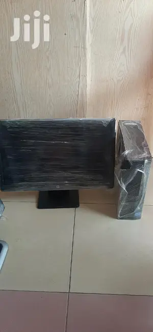 Desktop Computer Dell OptiPlex 5060 4GB Intel Core I3 HDD 500GB