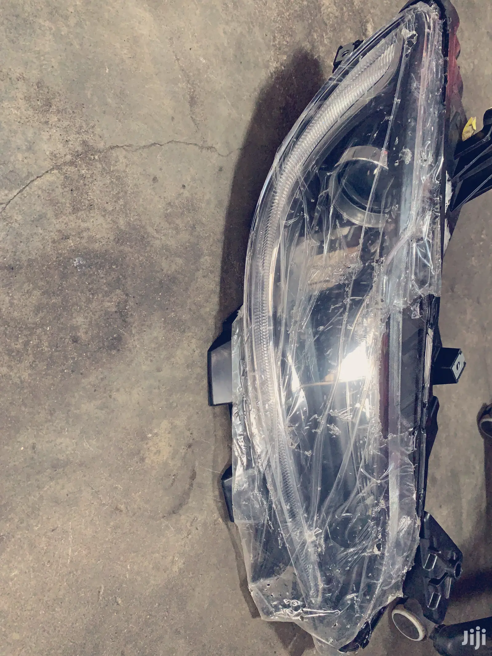 Chrysler Head Light