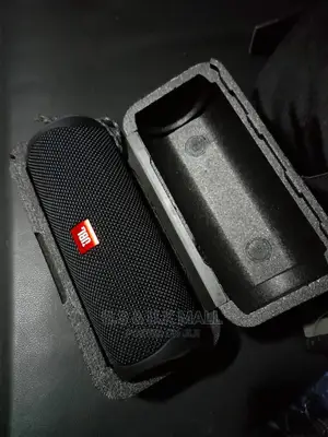 Original Black JBL Flip 5 From America for Sale