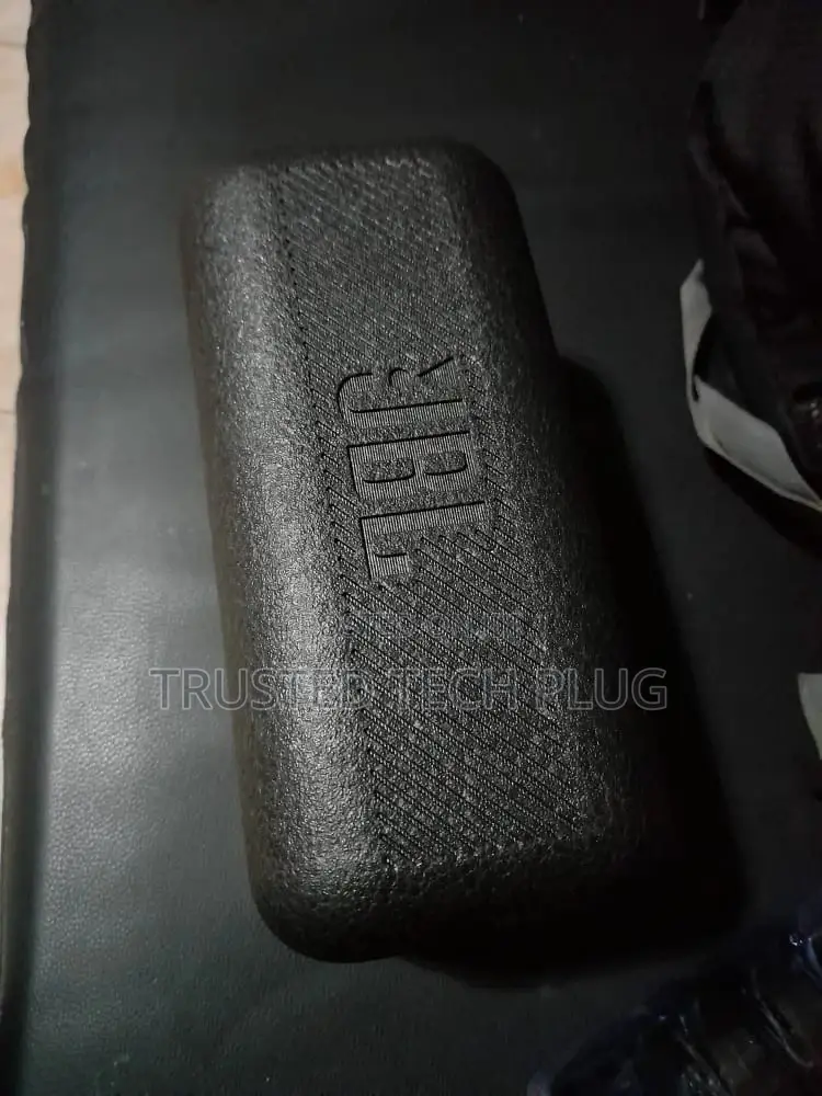 Original Black JBL Flip 5 From America for Sale