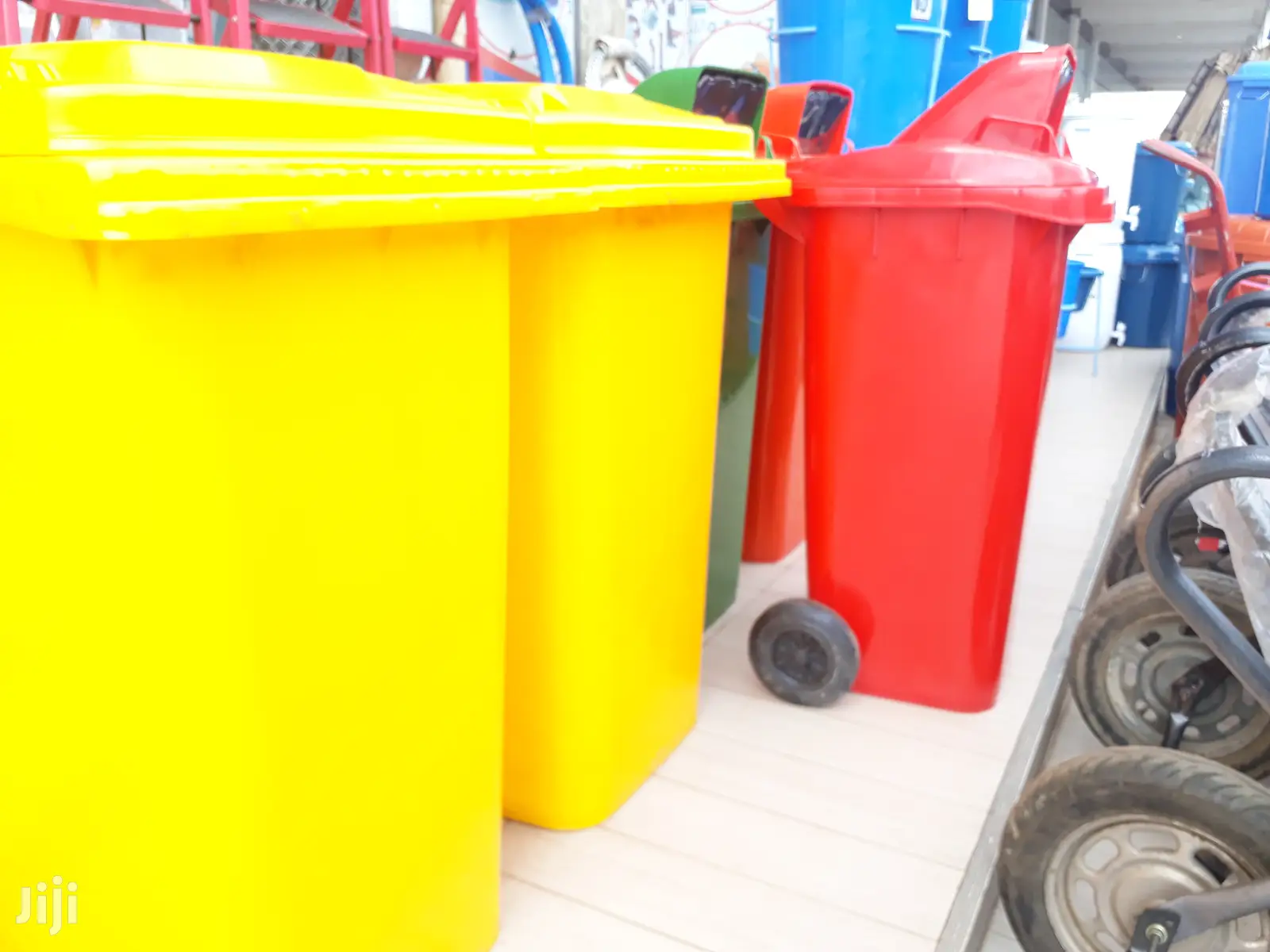 240l Dustbins/Trash Bin