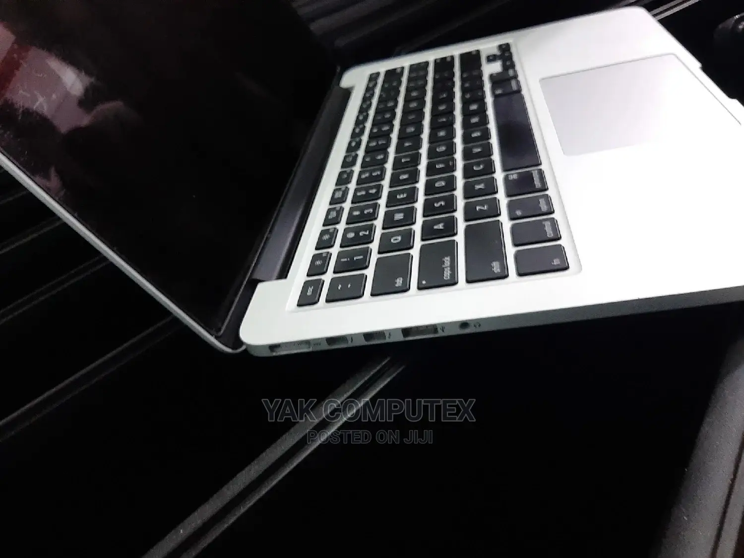 Laptop Apple MacBook Pro 2015 8GB Intel Core I5 SSD 256GB