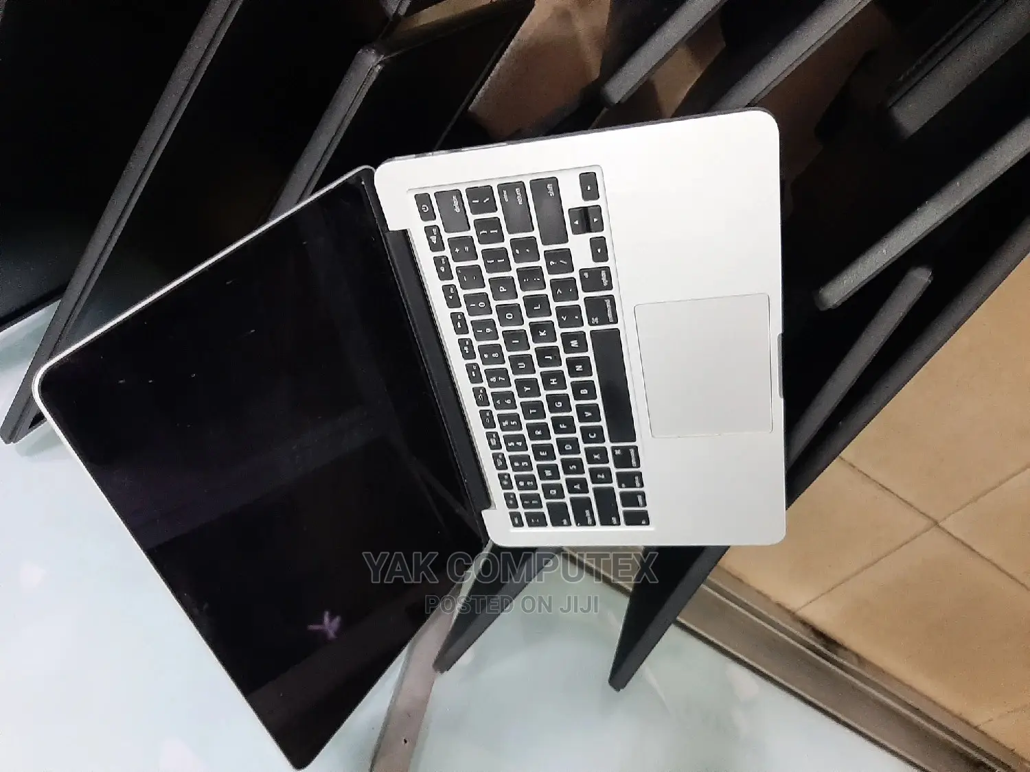 Laptop Apple MacBook Pro 2015 8GB Intel Core I5 SSD 256GB