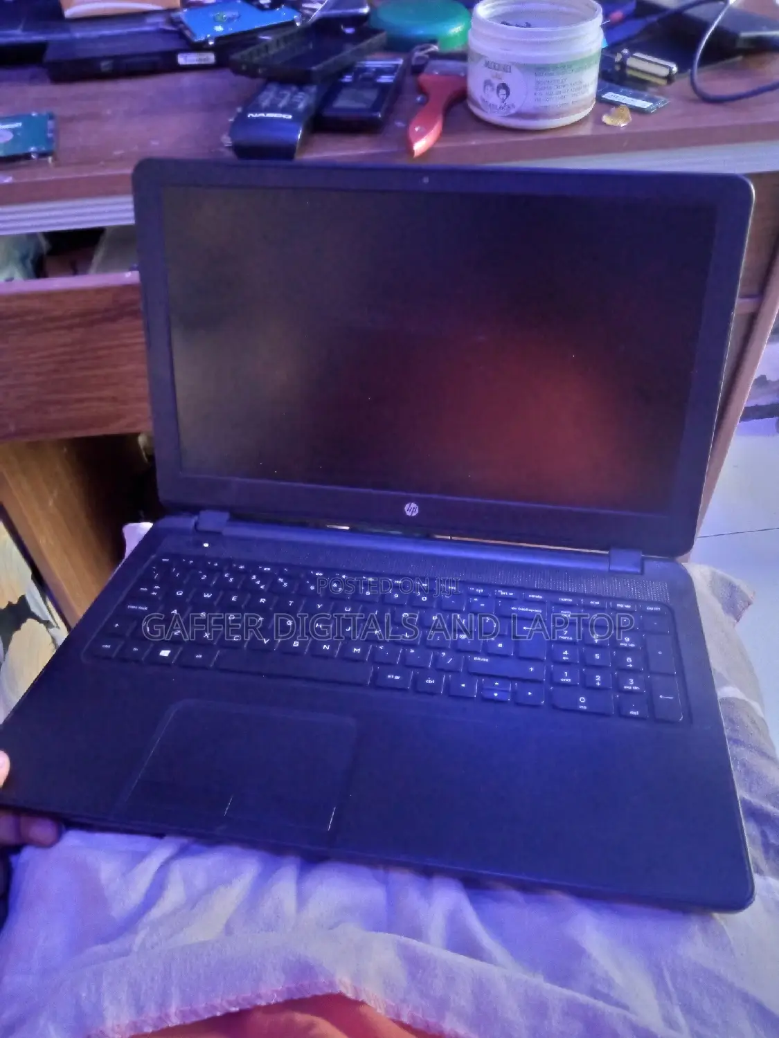 Laptop HP 15-Ra003nia 8GB Intel Core I3 HDD 700GB