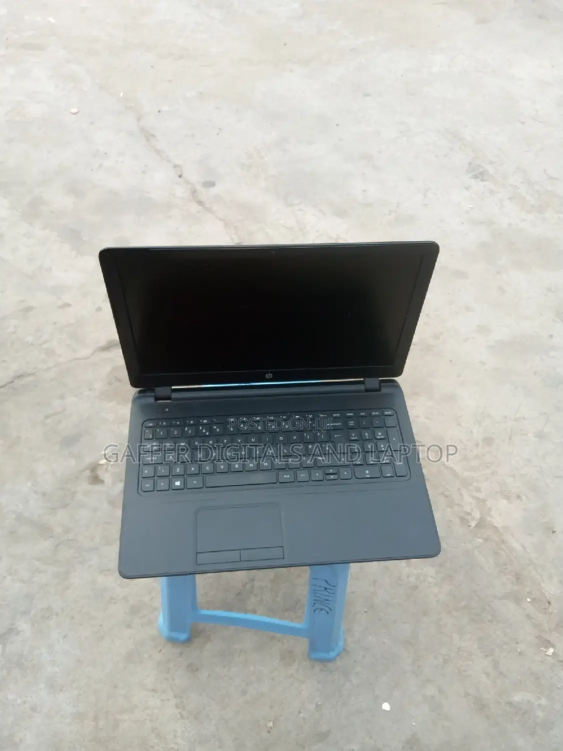 Laptop HP 15-Ra003nia 8GB Intel Core I3 HDD 700GB