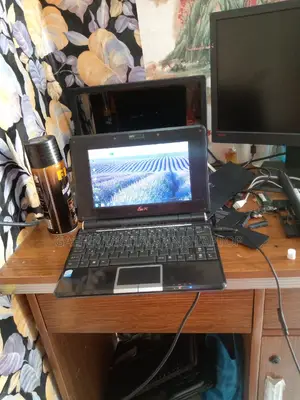 Laptop Advent 5311 2GB Intel Atom HDD 160GB
