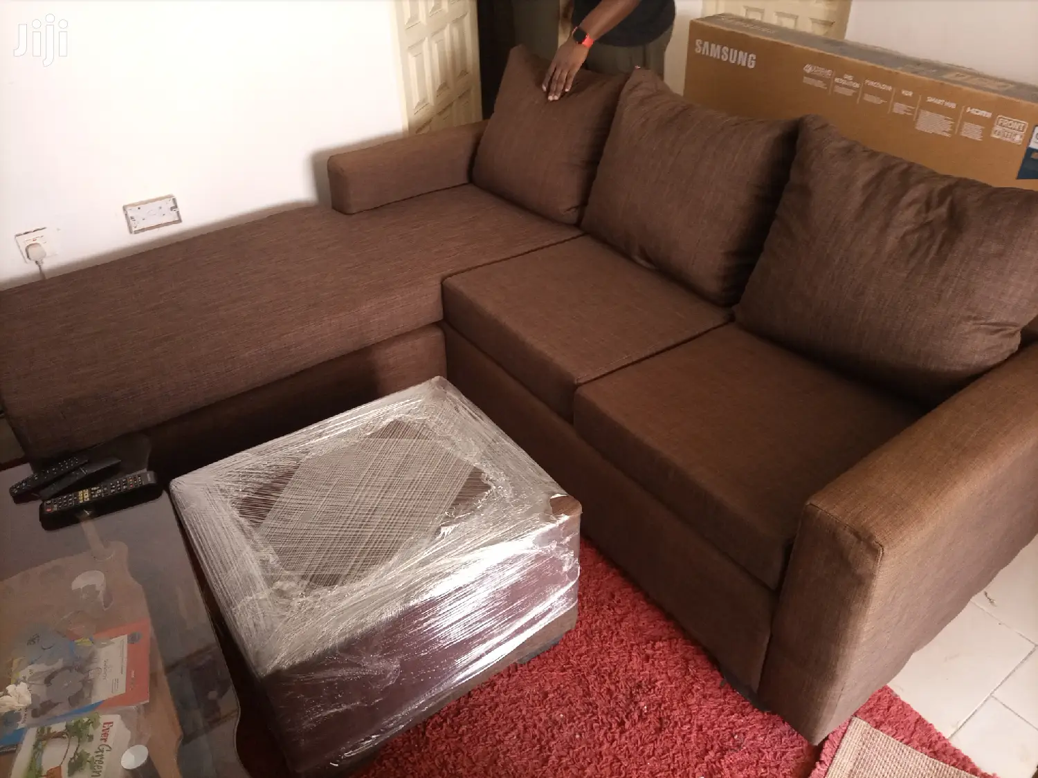 Lovely Italian Sofa. Free Delivery