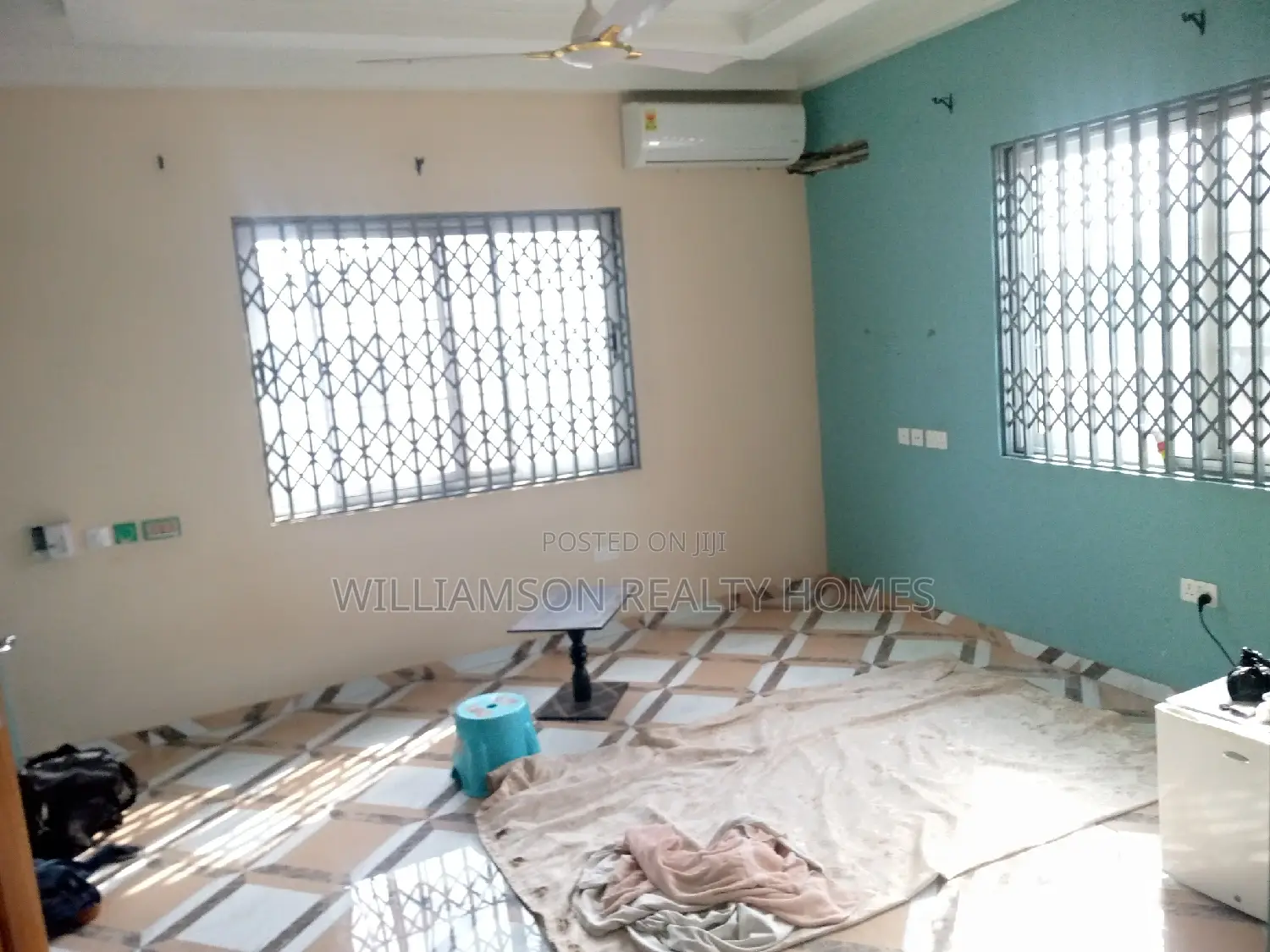 6bdrm Duplex in Hfc Estate, Spintex for rent