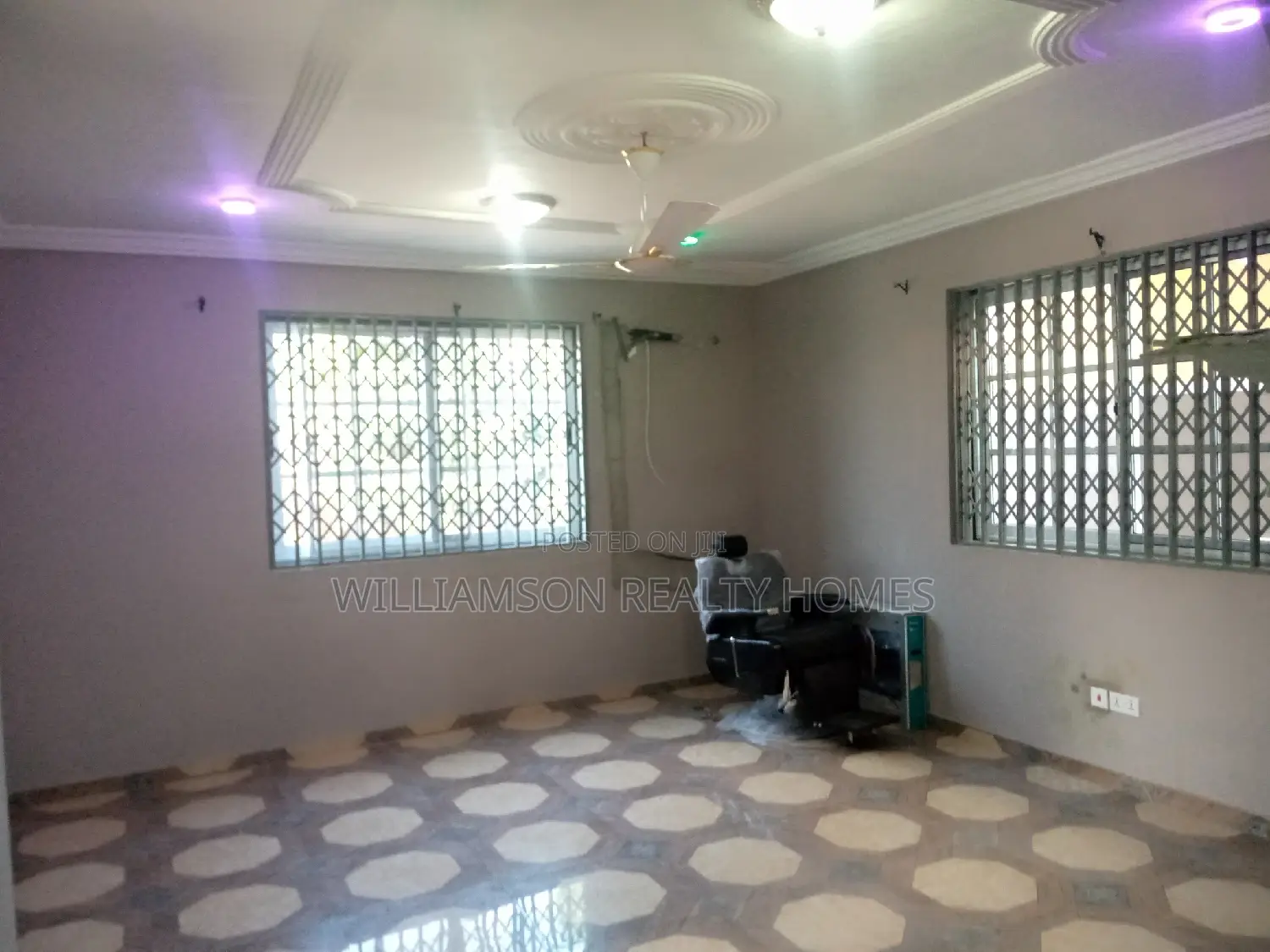 6bdrm Duplex in Hfc Estate, Spintex for rent