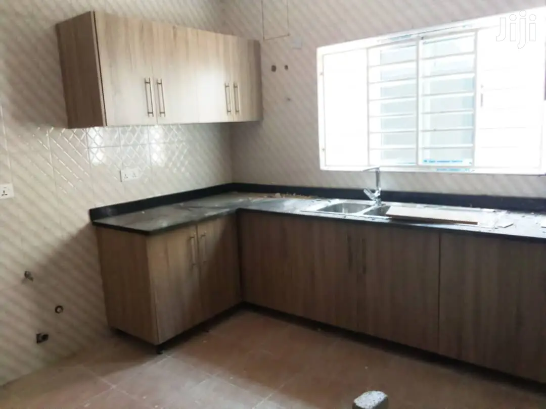 4bdrm House in Spintex for Sale
