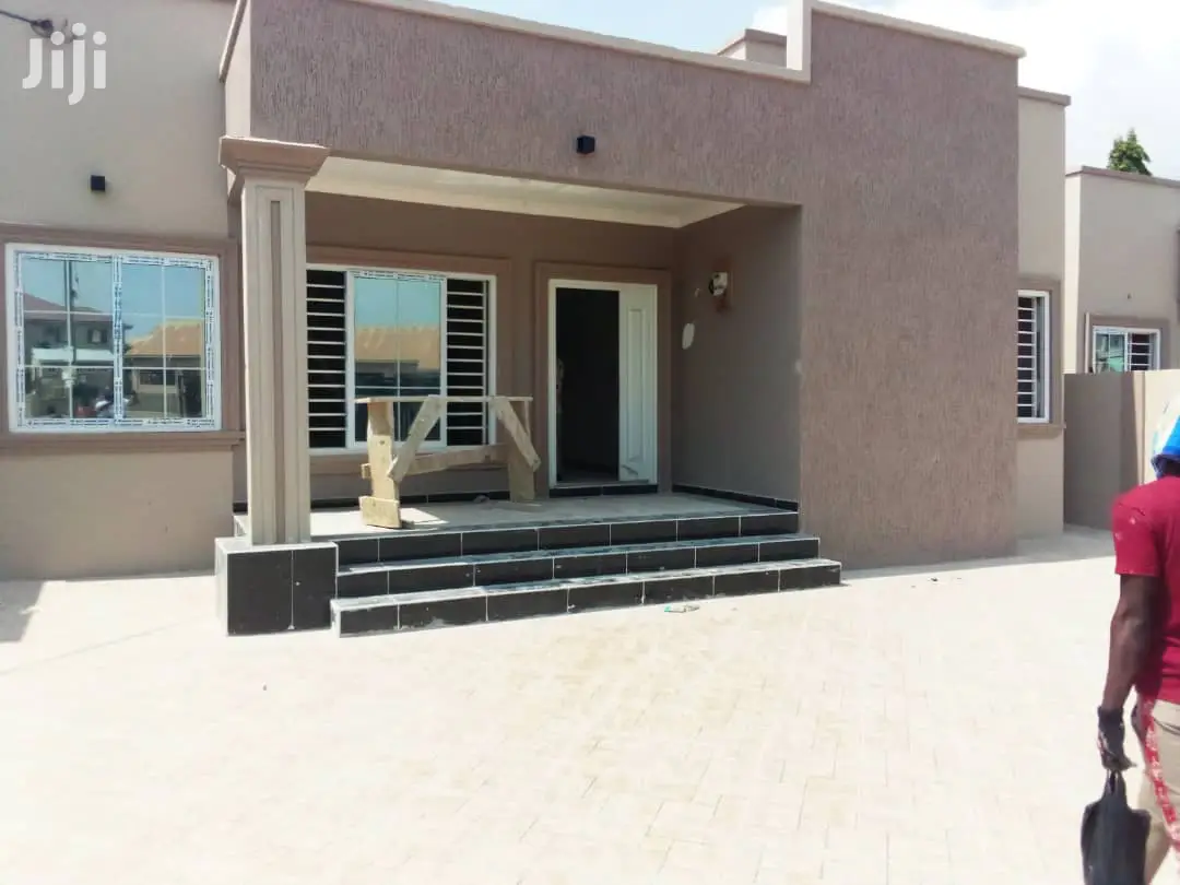 4bdrm House in Spintex for Sale