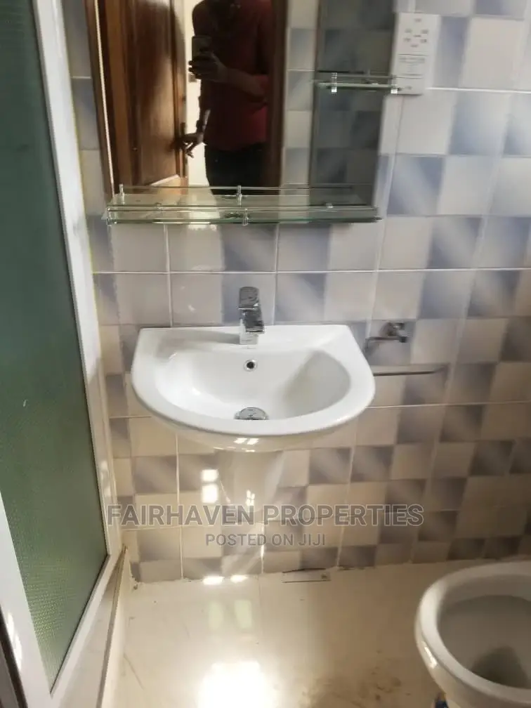 2bdrm Block of Flats in Fh, La Wireless for rent