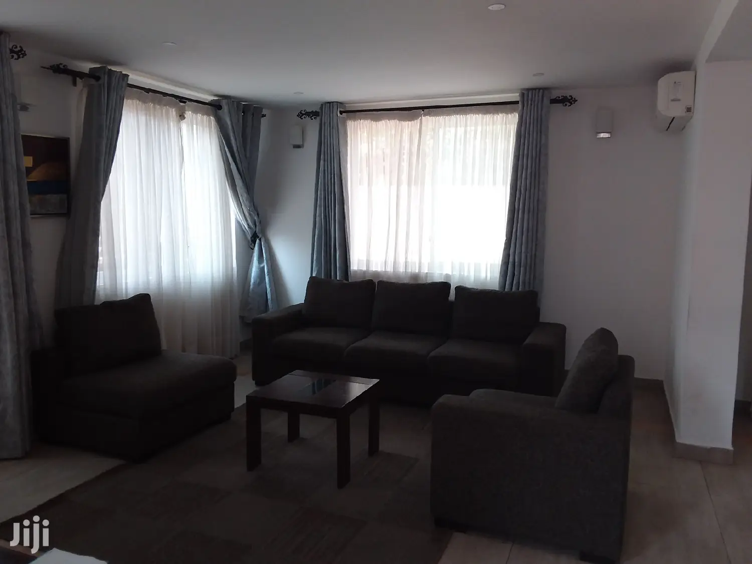 4bdrm Townhouse / Terrace in Bronko Housing, La Wireless for rent