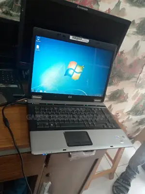 Laptop HP Compaq 6930p 4GB Intel Core 2 Quad HDD 128GB