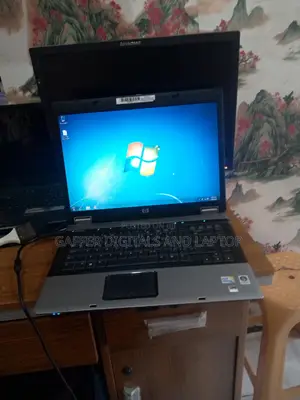 Laptop HP Compaq 6930p 4GB Intel Core 2 Quad HDD 128GB