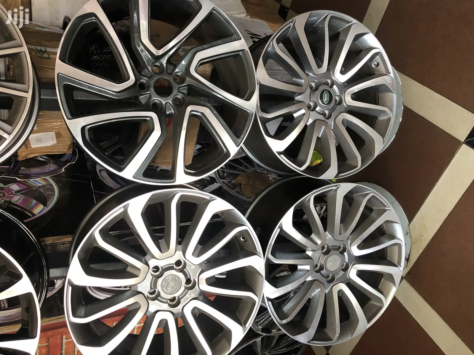 Range Rover Rims and Wheels