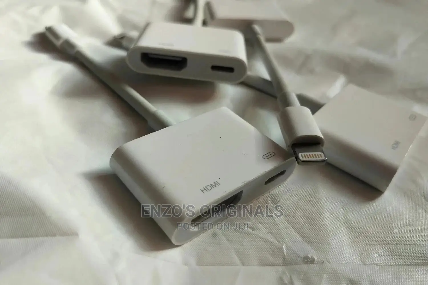 Apple Lightning to Hdmi Adapter iPhone to HDMI