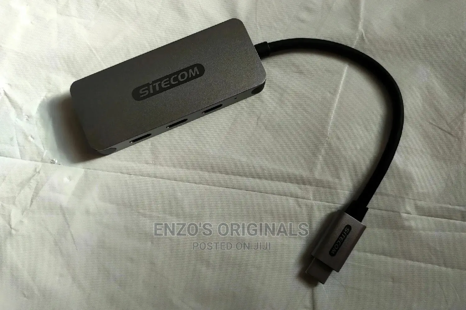 USB-C to 4 Port USB-C Expander or Hub Sitecom Branded.