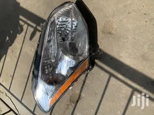 Nissan Head Light Pair