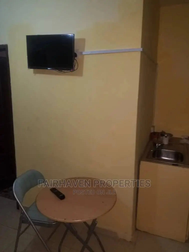 Furnished 1bdrm Block of Flats in Fh, Osu for rent