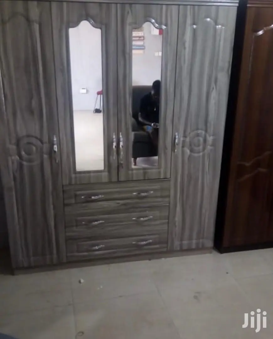 Brown 4in1 Wardrobe. Forign Type. Free Delivery