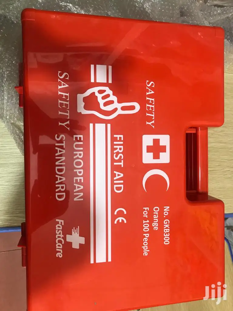 100 Persons Use First Aid Box