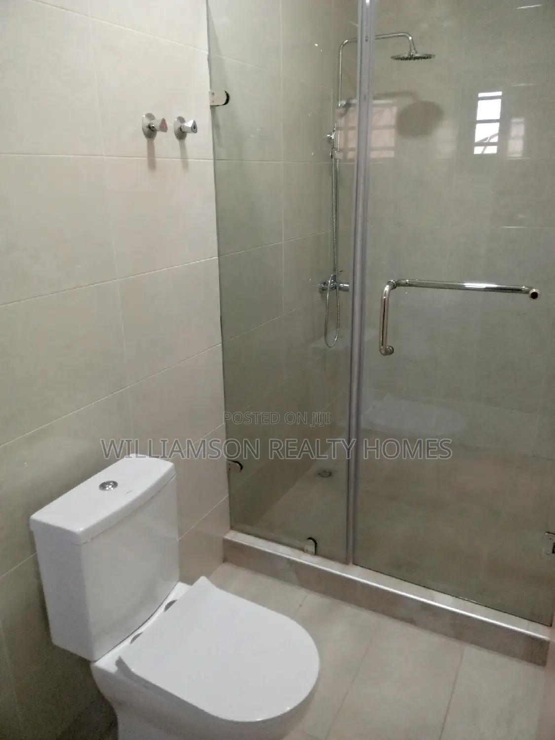 5bdrm House in Hfc Estate Area, for sale