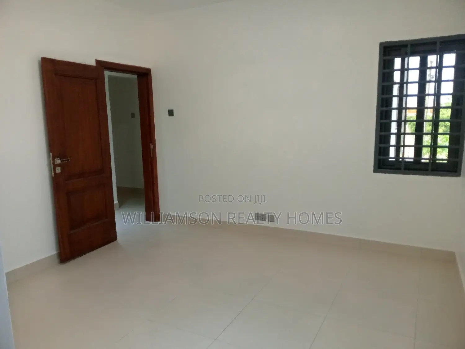 5bdrm House in Hfc Estate Area, for sale