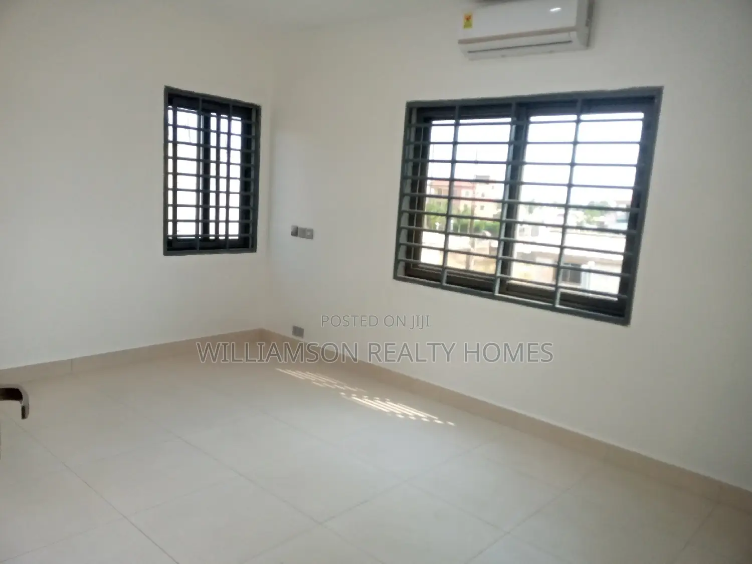 5bdrm House in Hfc Estate Area, for sale