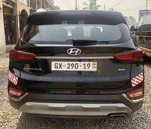Suv for Rent Comes With a Driver