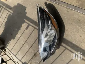 Kia Rio Head Light