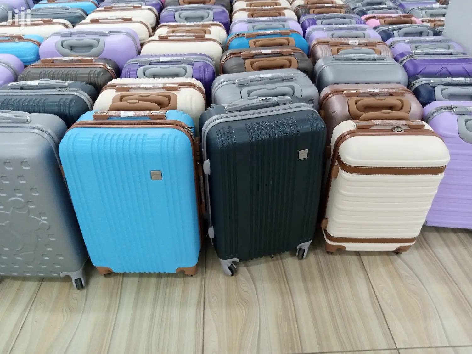 Traveling Bags For Sale
