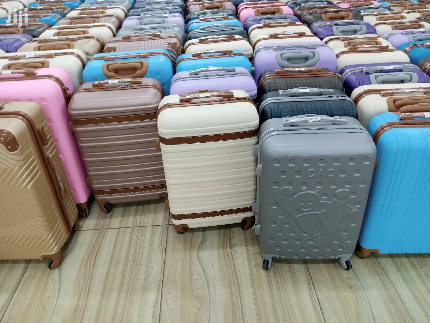 Traveling Bags For Sale