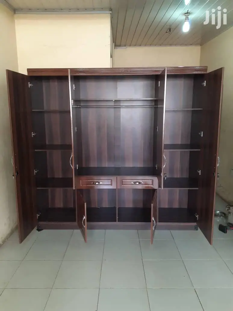 4 Doors Wardrope