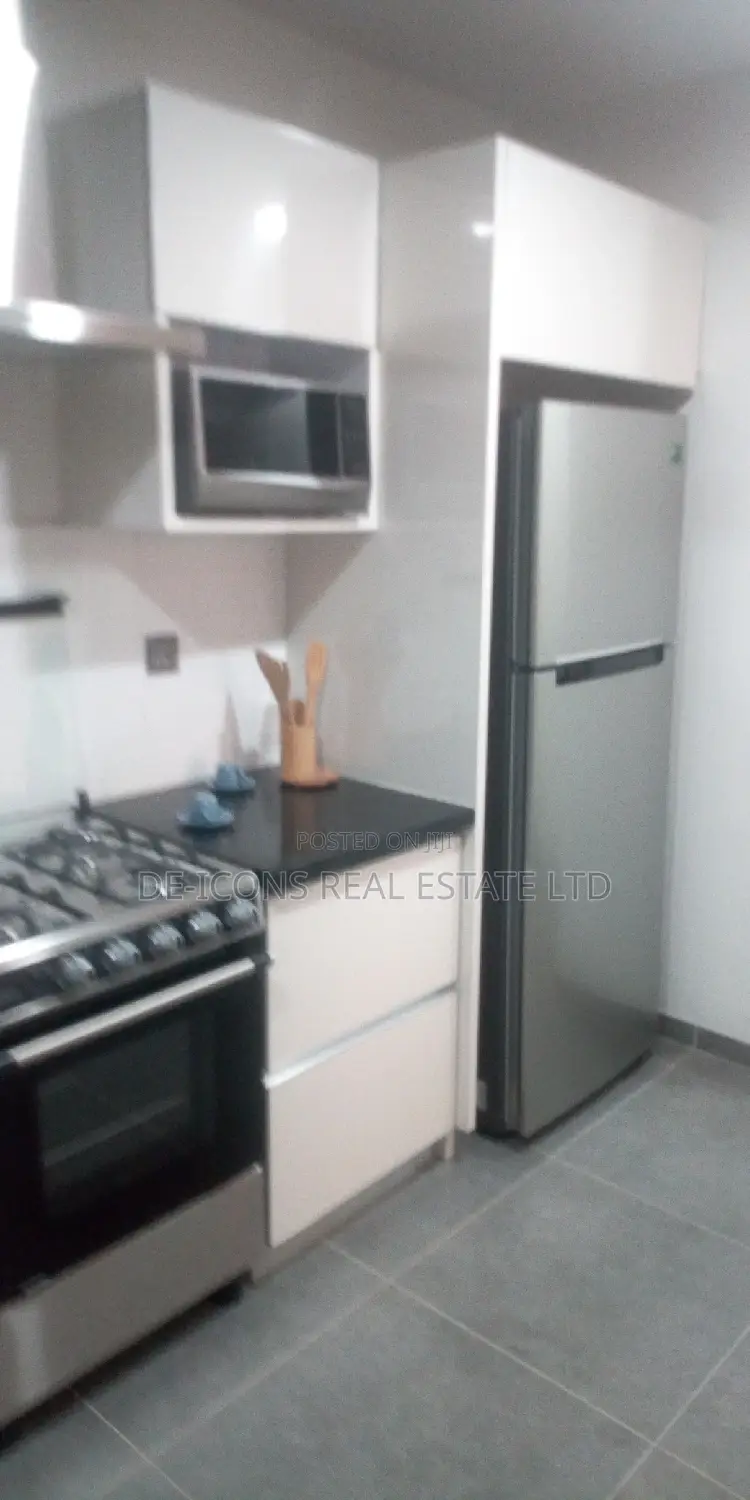 2bdrm Duplex in De-Icons Real Estate, Awutu Senya East Municipal