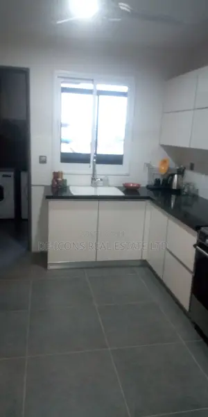 2bdrm Duplex in De-Icons Real Estate, Awutu Senya East Municipal