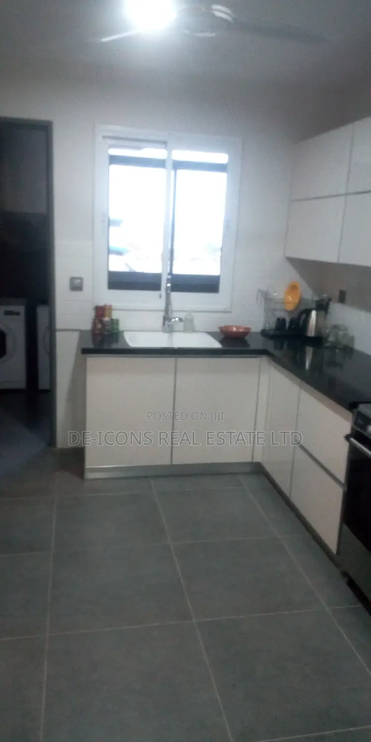 2bdrm Duplex in De-Icons Real Estate, Awutu Senya East Municipal