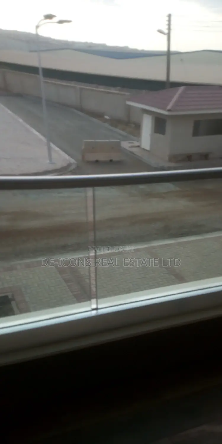 2bdrm Duplex in De-Icons Real Estate, Awutu Senya East Municipal