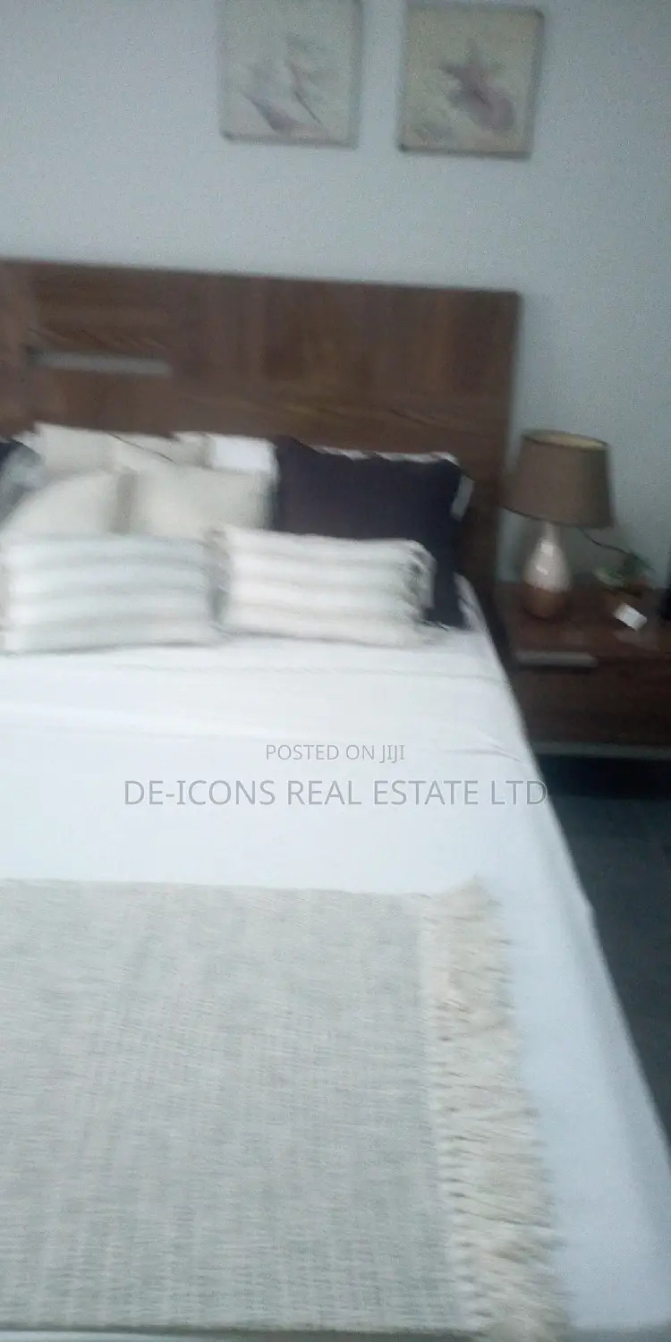 2bdrm Duplex in De-Icons Real Estate, Awutu Senya East Municipal