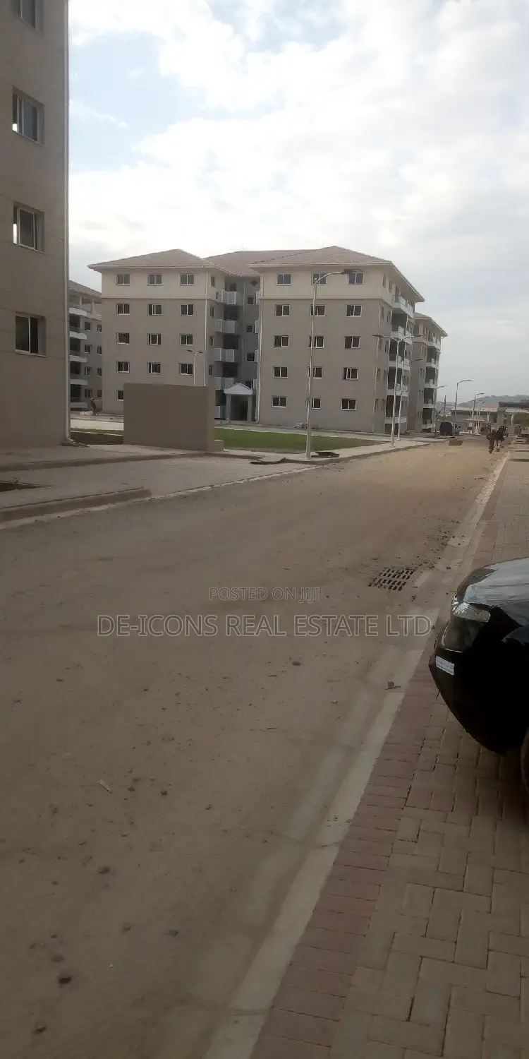2bdrm Duplex in De-Icons Real Estate, Awutu Senya East Municipal