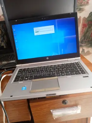 Laptop HP EliteBook 8730W 4GB Intel Core I5 HDD 320GB